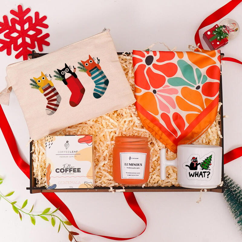 Yılbaşı Tasarımlı Makyaj Çantası Fular Filtre Kahve T-Kulp Fincan Mum Hediye Kutusu