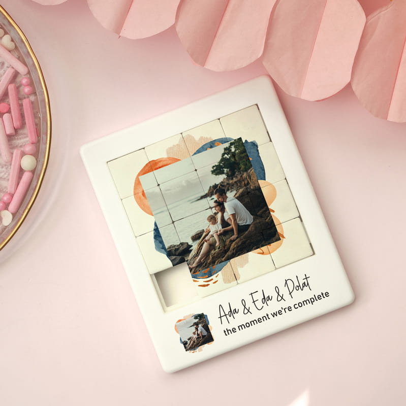 Aile Fotoğraflı Kaydırmalı Yapboz