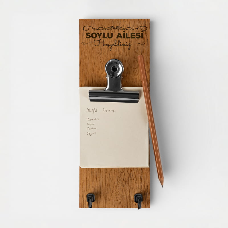 Aile Soyadına Özel Not Tutacaklı Anahtar Askılığı