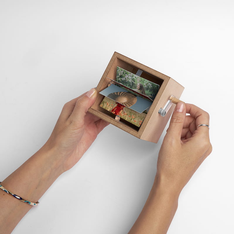 Animasyonlu Fotoğraf Kutusu Flipbox