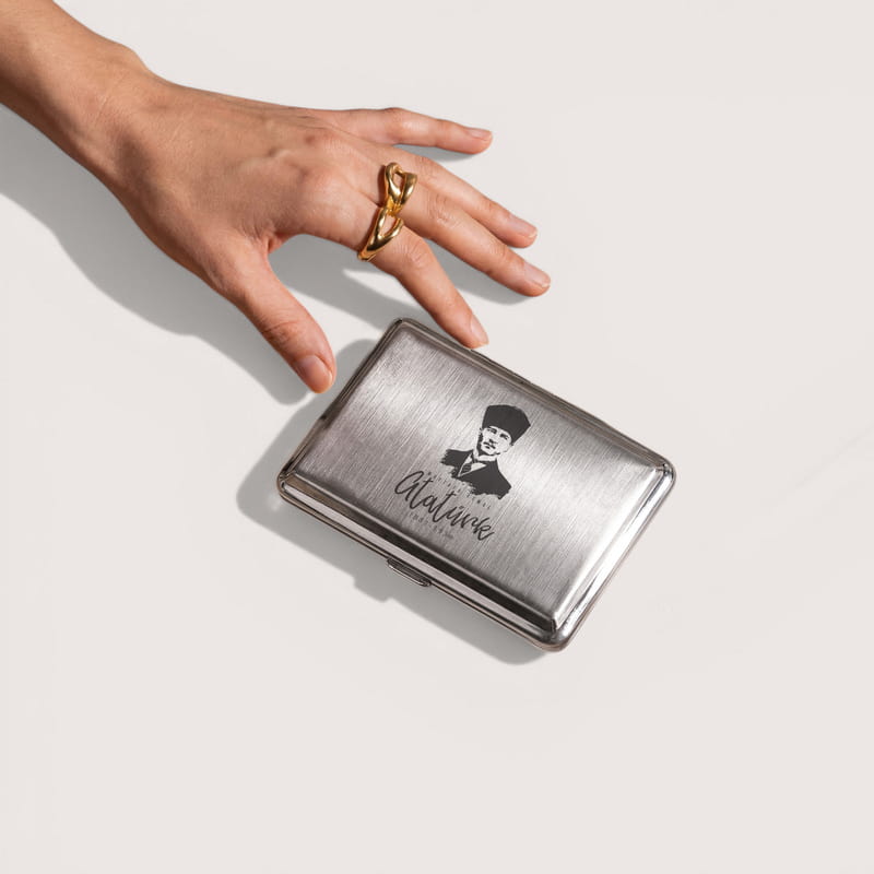 Arkadaşa Hediye Mustafa Kemal Atatürk Tasarımlı Sigara Tabakası