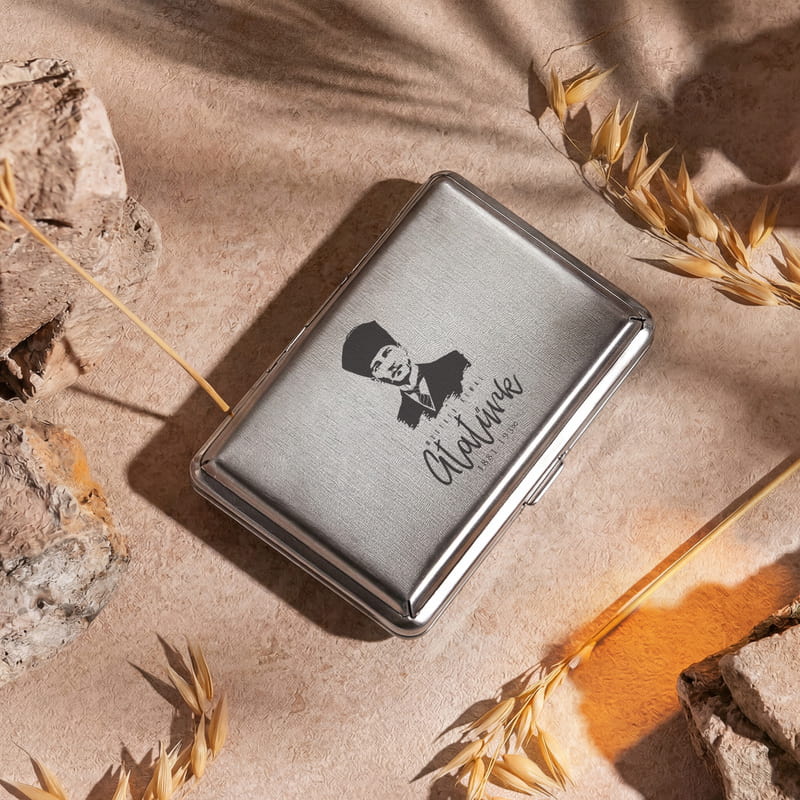 Arkadaşa Hediye Mustafa Kemal Atatürk Tasarımlı Sigara Tabakası