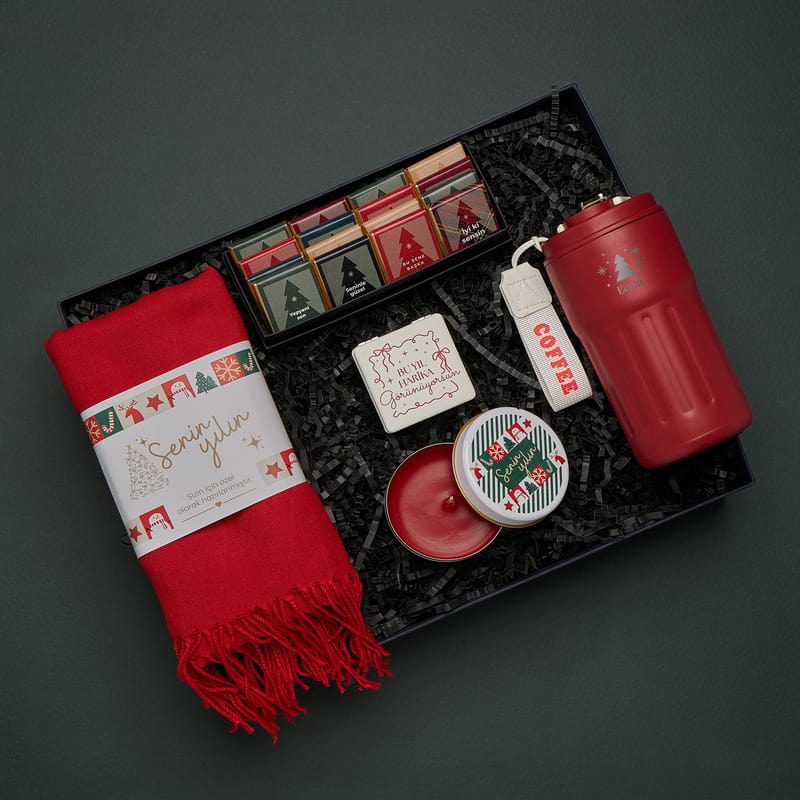 Arkadaşa Yeni Yıl Temalı Hediye Kutusu - İsme Özel Termos Hediyeli