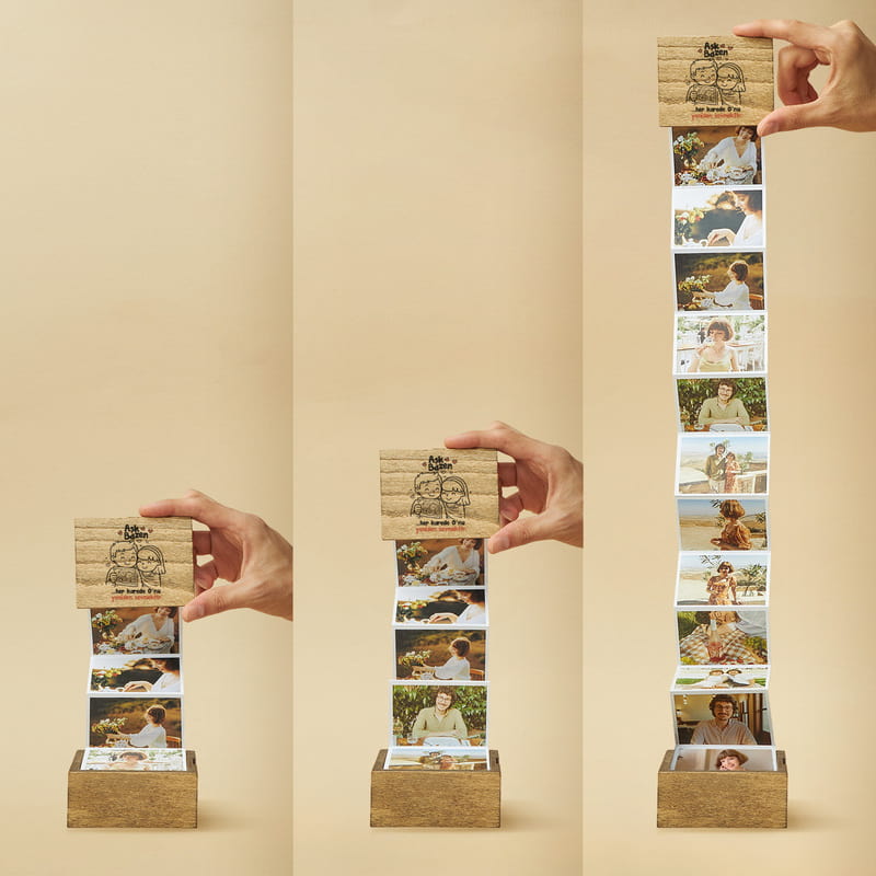 Aşk Bazen Her Karede Onu Sevmektir Akordiyon Fotoğraf Kutusu