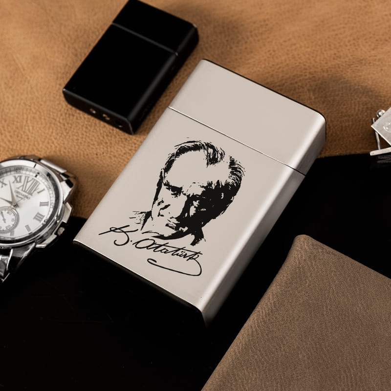 Atatürk Silüeti ve İmzası Baskılı Sigara Tabakası