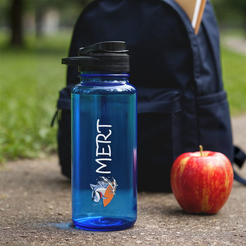 Eğlenceli Köpekbalığı Tasarımlı Erkek Çocuklarına Özel - %100 Sağlıklı Çocuk Matarası