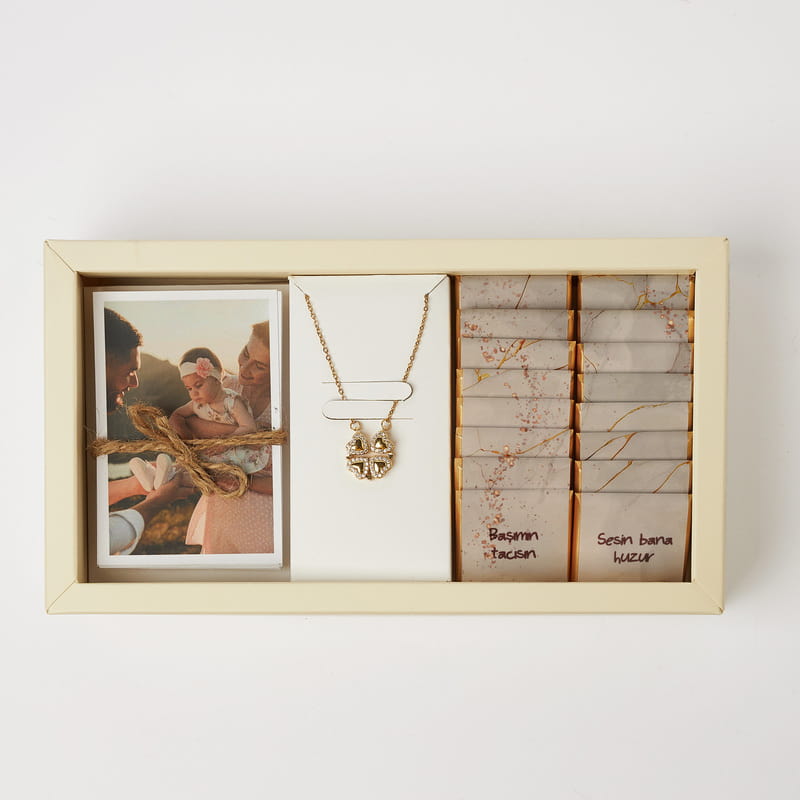 En Büyük Şansım Annem Yonca Kolyeli Hediye Kutusu