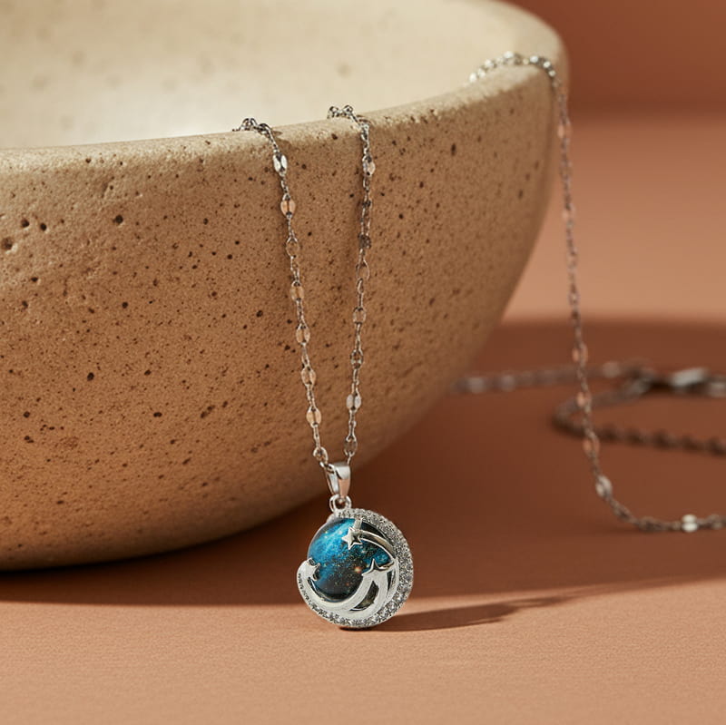 Galaksi Temalı Kadın Kolye