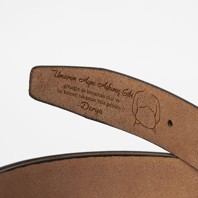 Göbek Esprili Kişiye Özel Deri Kemer