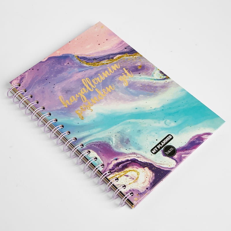 Hayallerinin Peşinden Git Tasarımlı Konuşan Ajanda