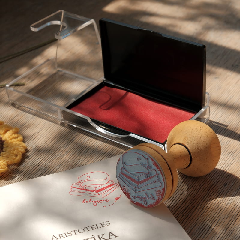 İsme Özel Kedi Tasarımlı Ahşap Kitap Mührü Seti