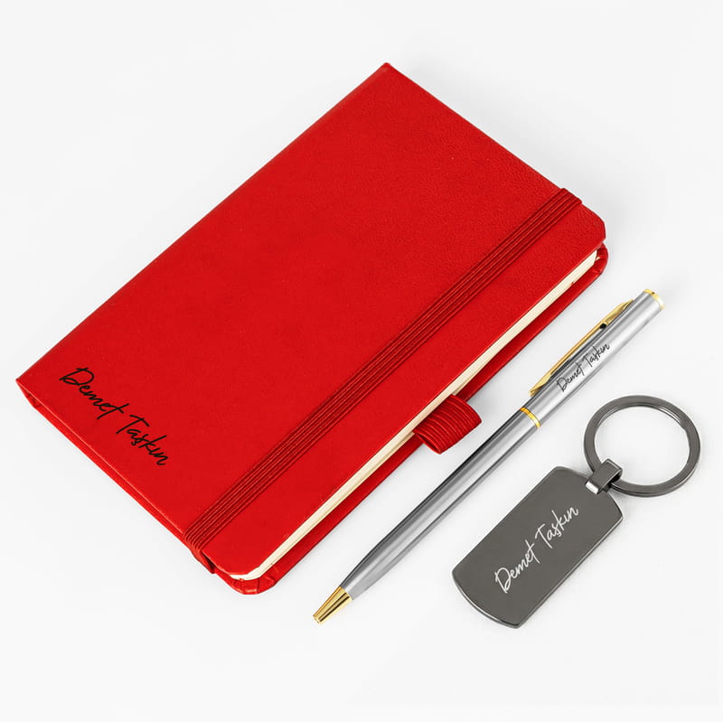 Kişiye Özel Kırmızı Şık Kutulu Defter Kalem Anahtarlık Seti