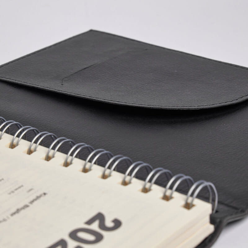 Kişiye Özel Mıknatıs Kapaklı 2026 Günlük Planlayıcı Ajanda