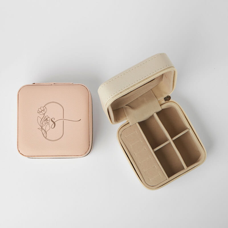 Minimal Çiçek Harfli Mücevher Takı Çantası