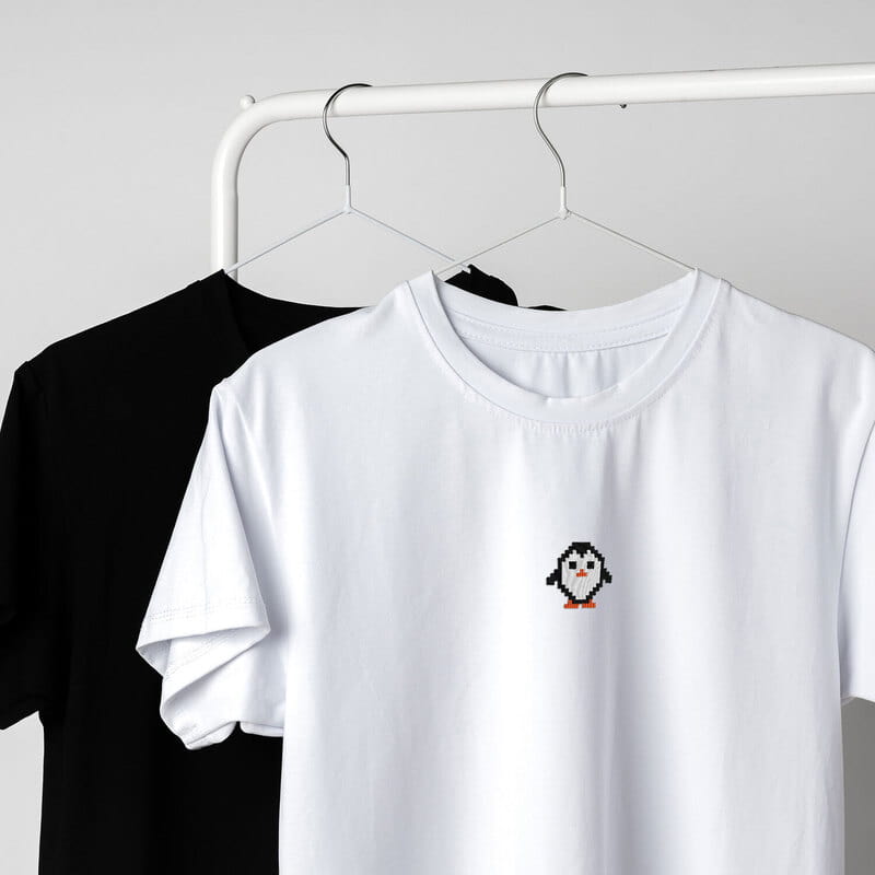 Nakışlı Piksel İkonlar Tasarımlı Erkek Tişört