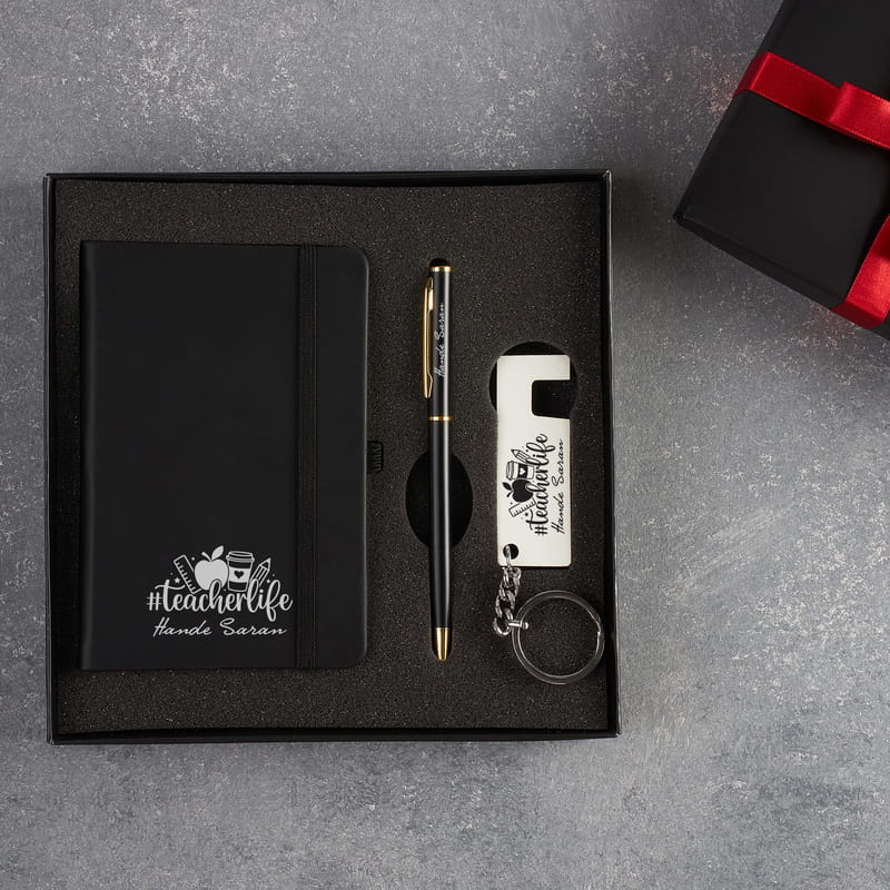 Öğretmen Tasarımlı Defter Kalem Anahtarlık Hediye Seti