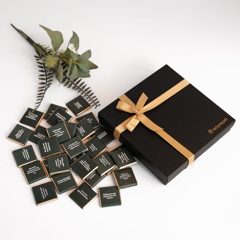 Öğretmenimi Sevmemin 32 Sebebi Çikolata Kutusu