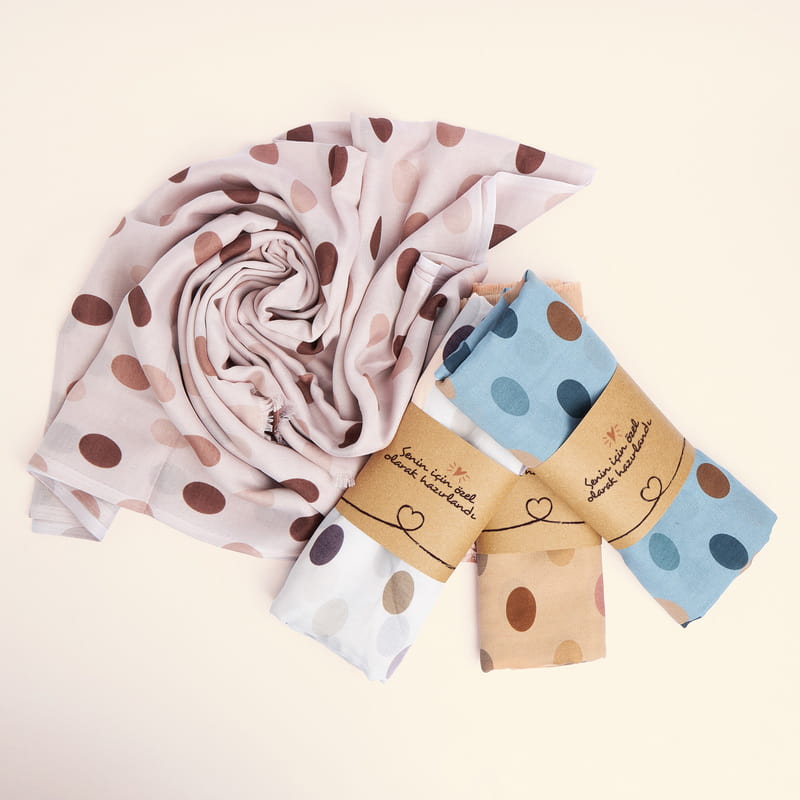 Renkli Polka Dot Desenli 4'lü Şal Hediye Seti
