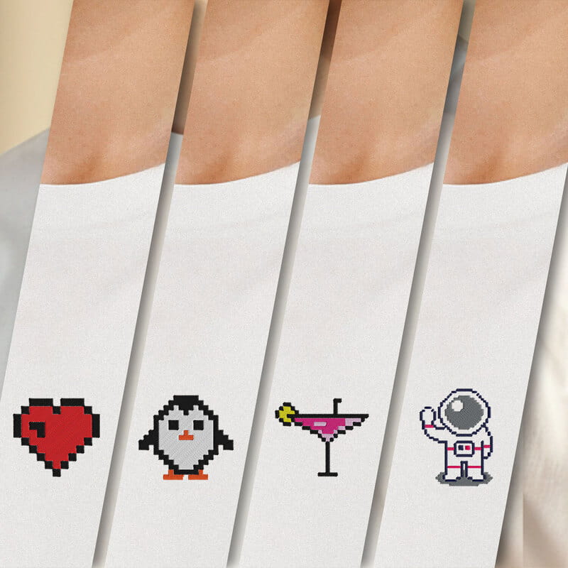 Retro Piksel İconlar Kadın Tişört