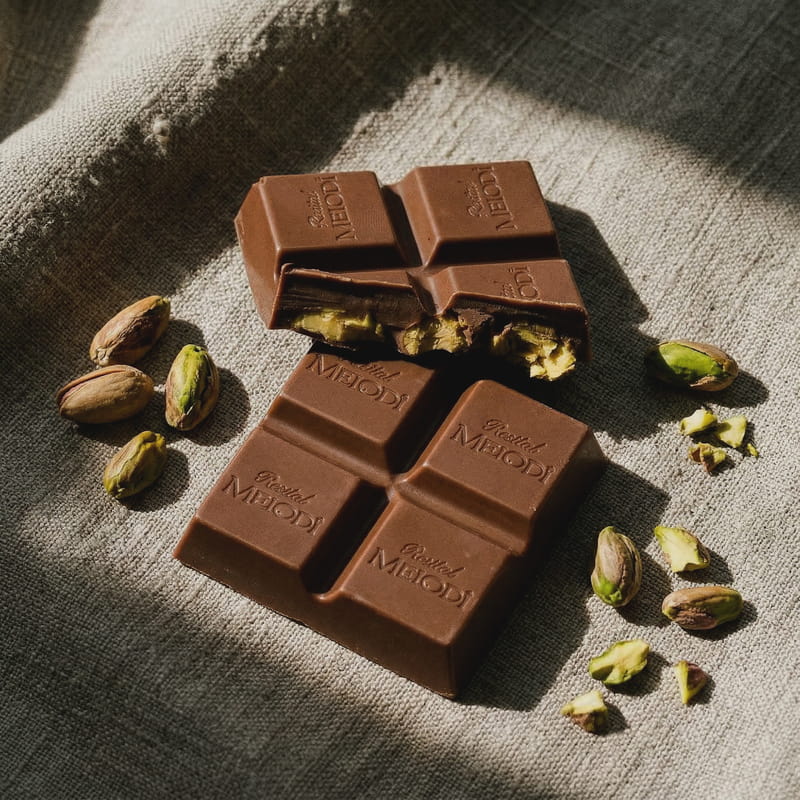 Şans Yonca Kolyeli Doğum Günü Çikolata Kutusu