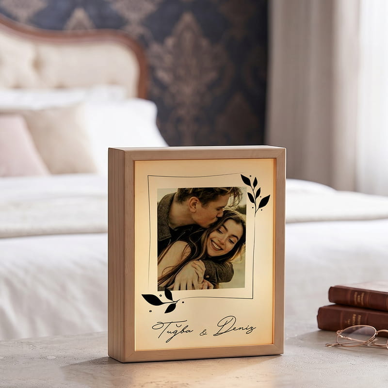 Sevgiliye Hediye Fotoğraf Baskılı Ahşap Dekoratif Lamba