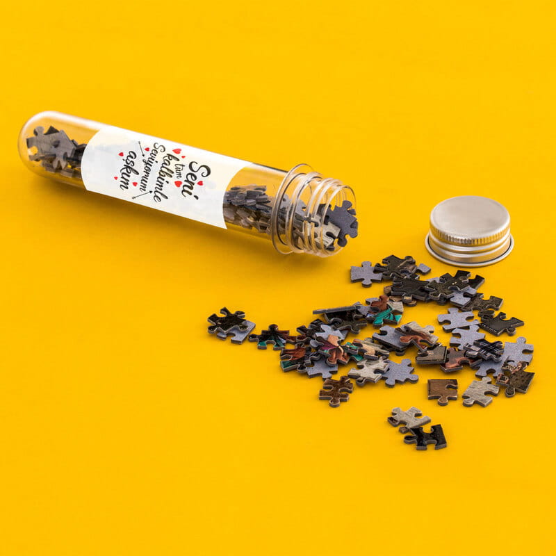 Sevgiliye Sürpriz Yapmak İsteyenlere Kapsül Şişeli Mini Puzzle
