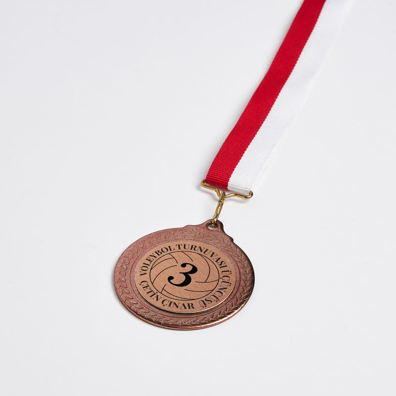 Turnuva Şampiyonlarına Altın Gümüş Bronz 3'lü Madalya