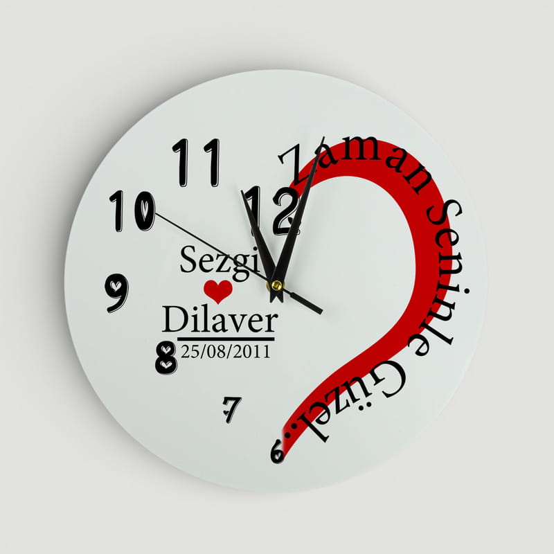 Zaman Seninle Güzel İsimli Duvar Saati