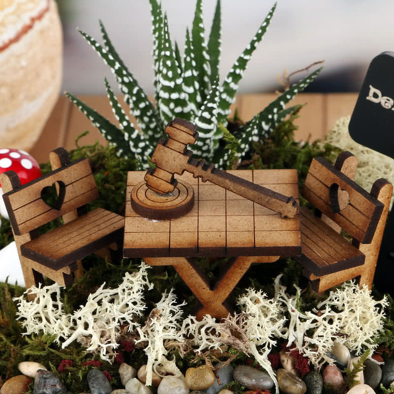 Avukata Hediye Canlı Minyatür Bahçe