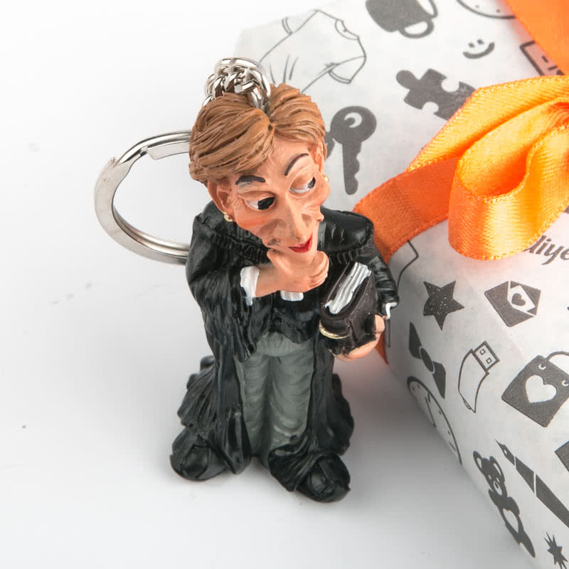 Kadın Avukat Figürlü Biblo Anahtarlık