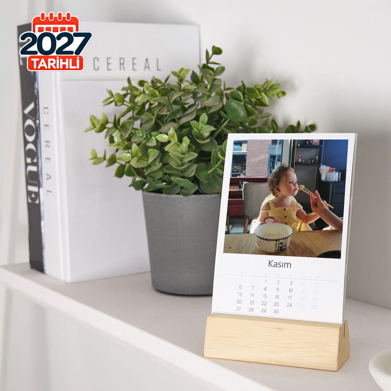 Ahşap Stantlı 10x15 Her Aya Bir Fotoğraf Mottolu 2027 Takvimi