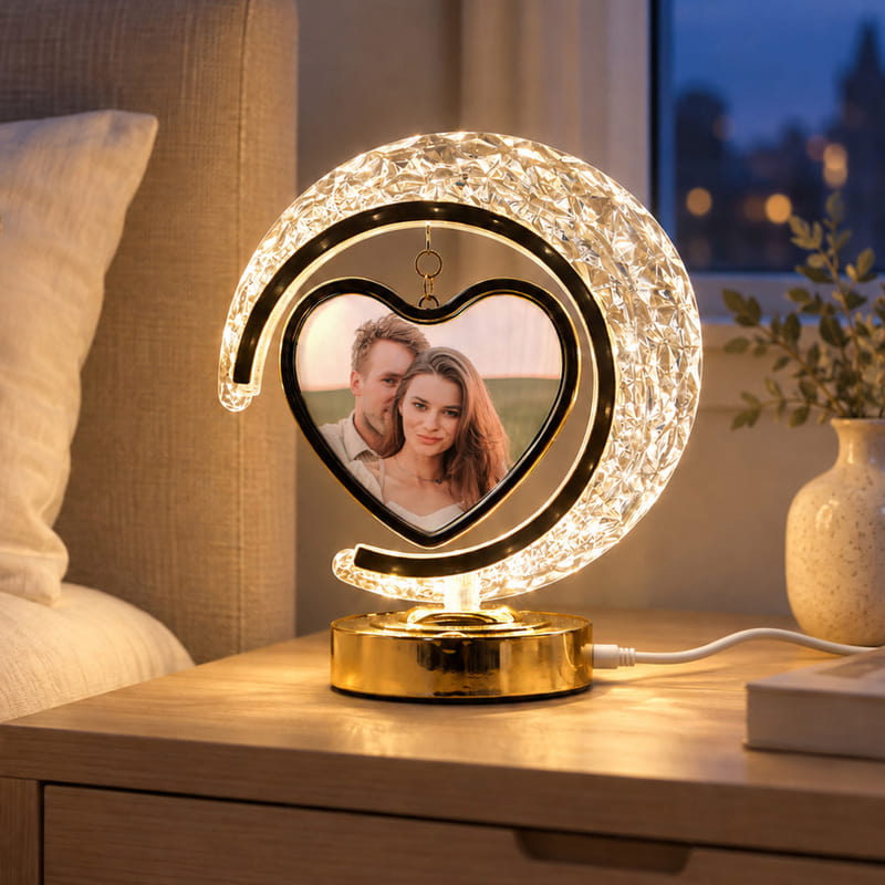 Kalbimdeki Ay Kristal LED Işıklı Fotoğraf Çerçevesi - Prizli Model