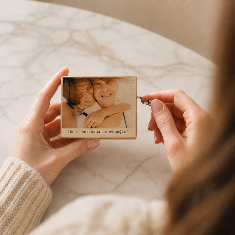 Sevgiliye Hediye Fotoğraf Baskılı Ahşap Müzik Kutusu