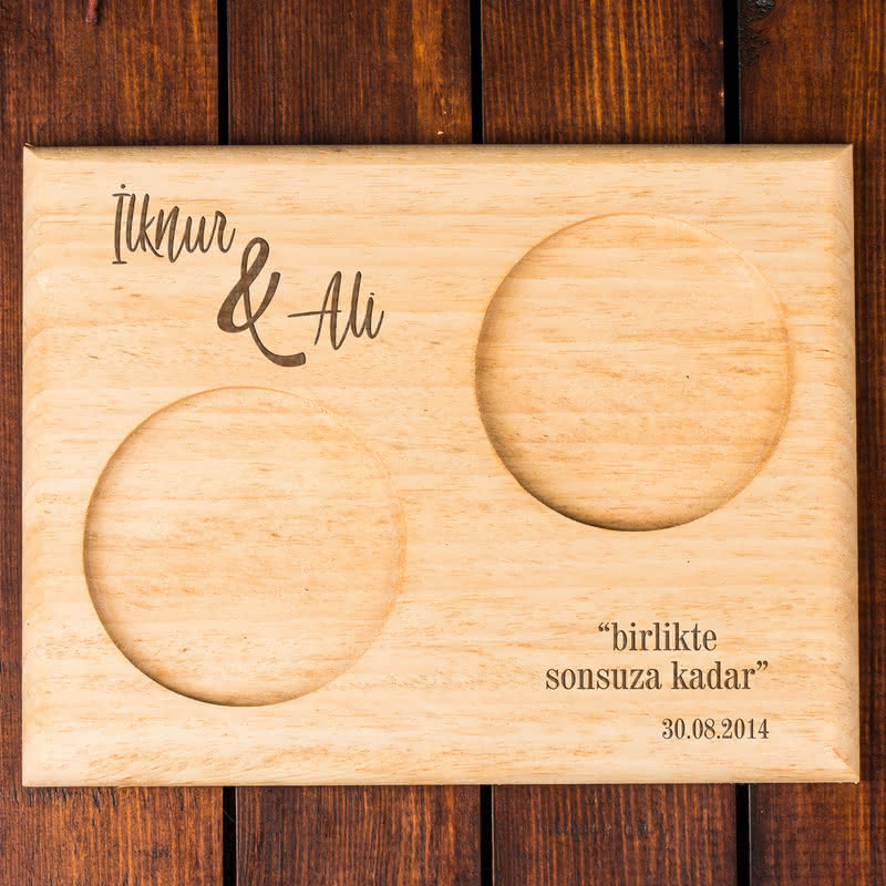 Çiftlere Özel İkili Kupa ve Ahşap Sunum Seti