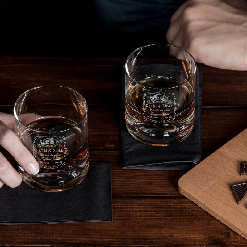 Çiftlere Özel Yıl Dönümü Hediyesi Viski Kadeh Seti