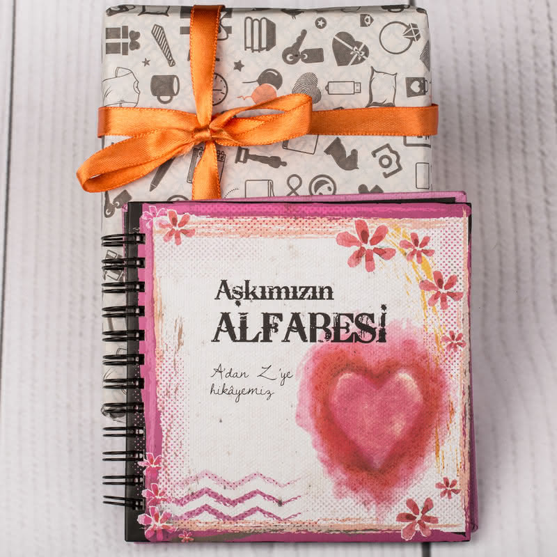 Sevgiliye Hediye Aşkımızın Alfabesi Kitabı | Hediye Sepeti
