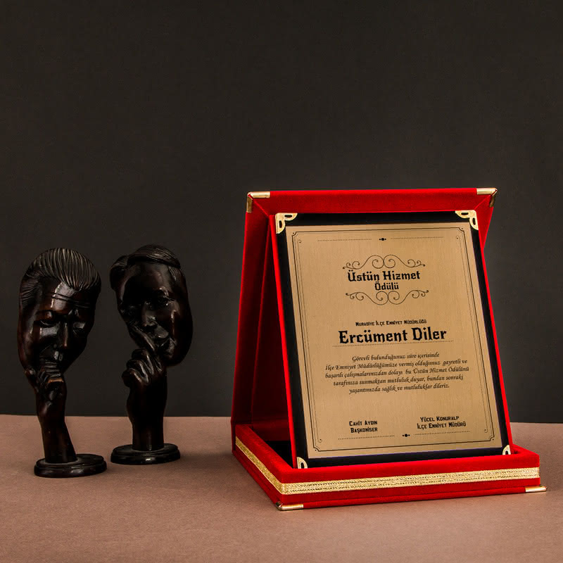 Üstün Hizmet Ödülü Plaket