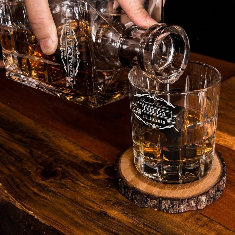 Yıl Dönümü Hatırası Islay Viski Seti