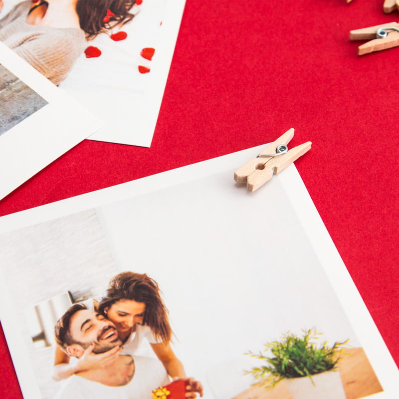 12 Fotoğraf Baskılı Mandallı Anı Çerçevesi