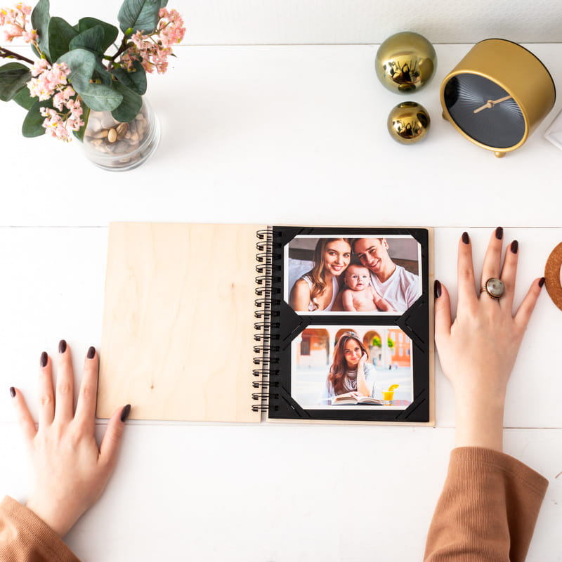 Ahşap Kapaklı Aile Albümü