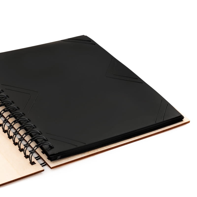 Ahşap Kapaklı Albüm Arma İçinde Aile İsmi İşlemeli