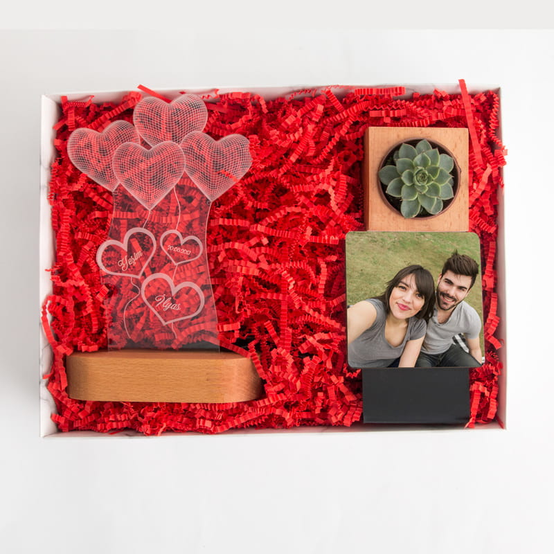 Aşkın Işıltısı Kişiye Özel Led Lambalı Hediye Kutusu