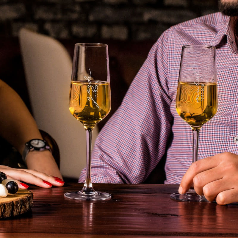 İsme Özel İmza Stilli Şampanya Kadeh Seti