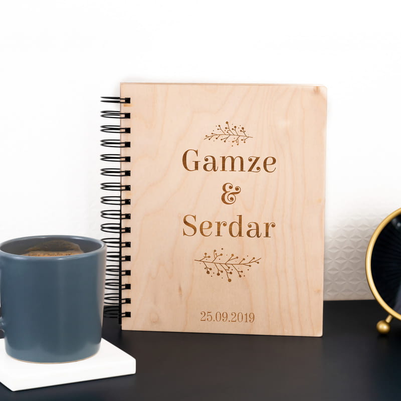 Ahşap Kapaklı Kişiye Özel Fotoğraf Albümü