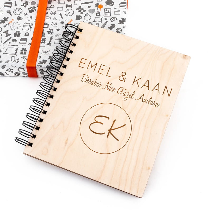 Eşe Hediye Kişiye Özel Ahşap Kapaklı Albüm