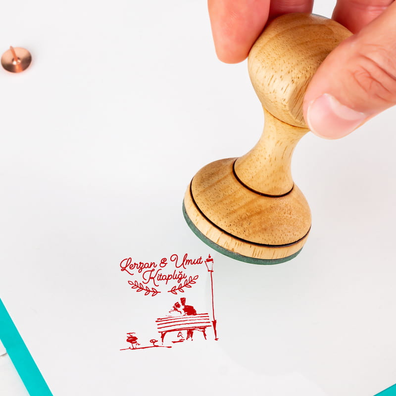 Evli Çiftlere Özel İsim Yazılı Kütüphane Kaşesi