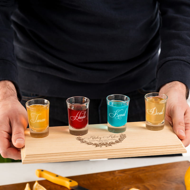 İsme Özel 4'lü Shot Bardak ve Tepsi Seti