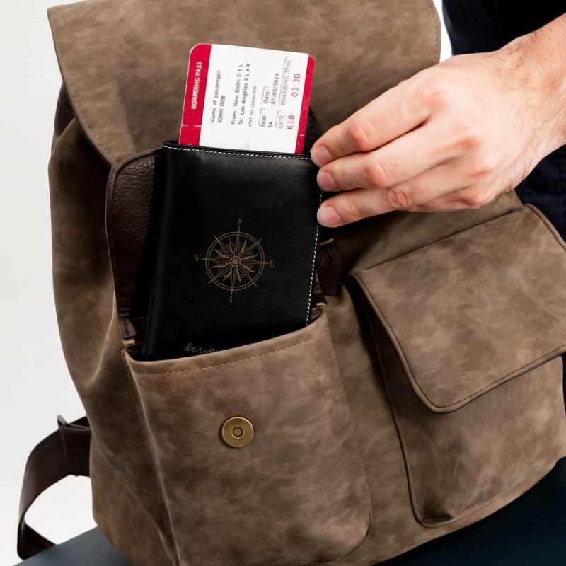 Kişiye Özel Pusula Tasarımlı Deri Pasaportluk