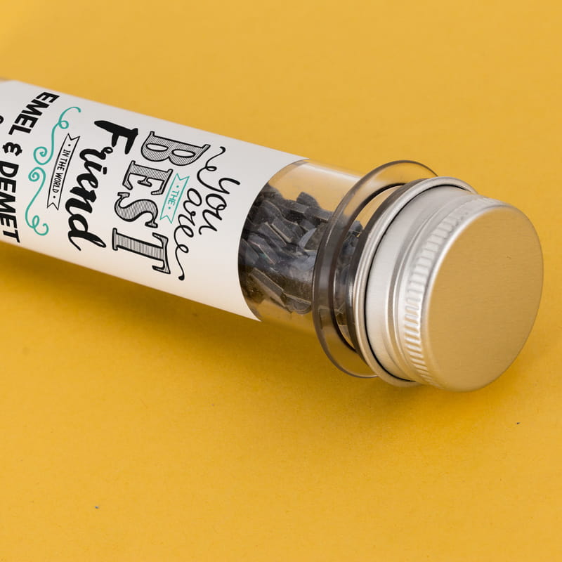 Sıkı Dostlara Hediyelik İsim Yazılı Kapsül Şişeli Mini Puzzle