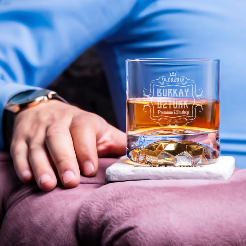 Doğum Günü Hediyesi Ahşap Kutulu Chicago Viski Kadeh Seti